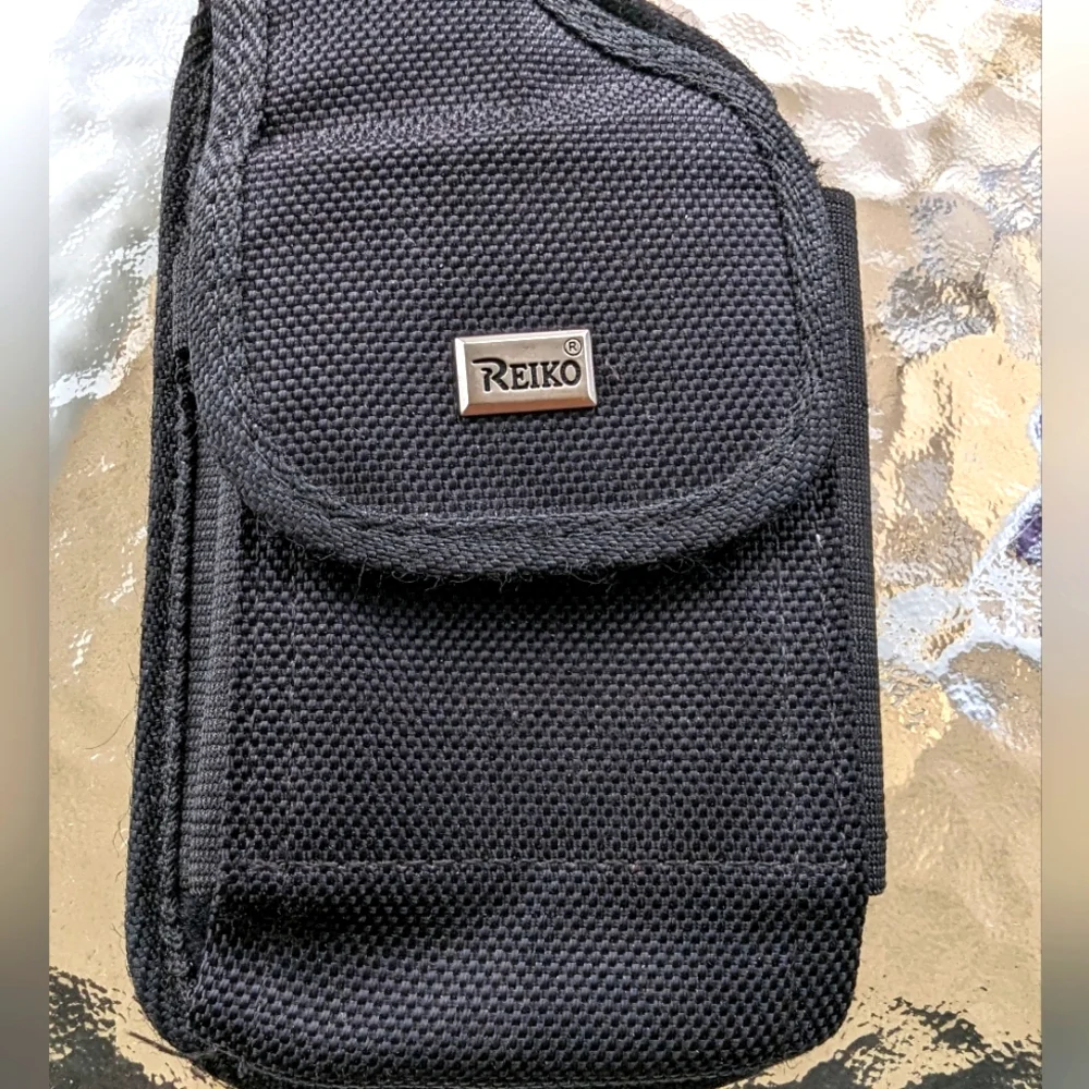 Reiko Cell Phone Case with Belt Loop - Black